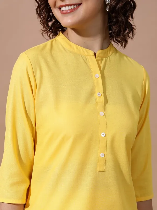  Vishudh Women Yellow Co-Ords