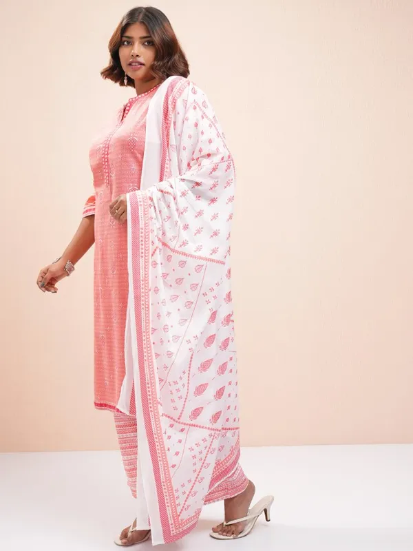 Vishudh Women Pink Plus Size Printed Kurta With Palazzo And Dupatta