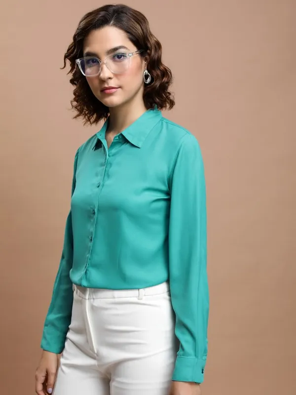  Tokyo Talkies Women Sage Solid Casual Shirts