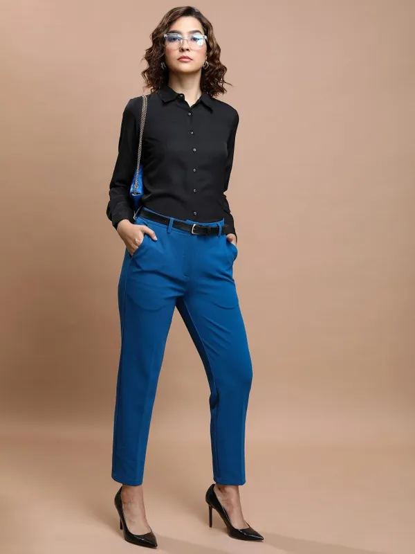  Tokyo Talkies Women Black Solid Casual Shirts