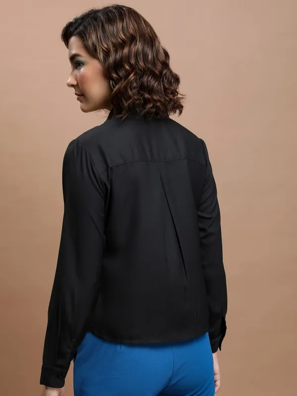  Tokyo Talkies Women Black Solid Casual Shirts