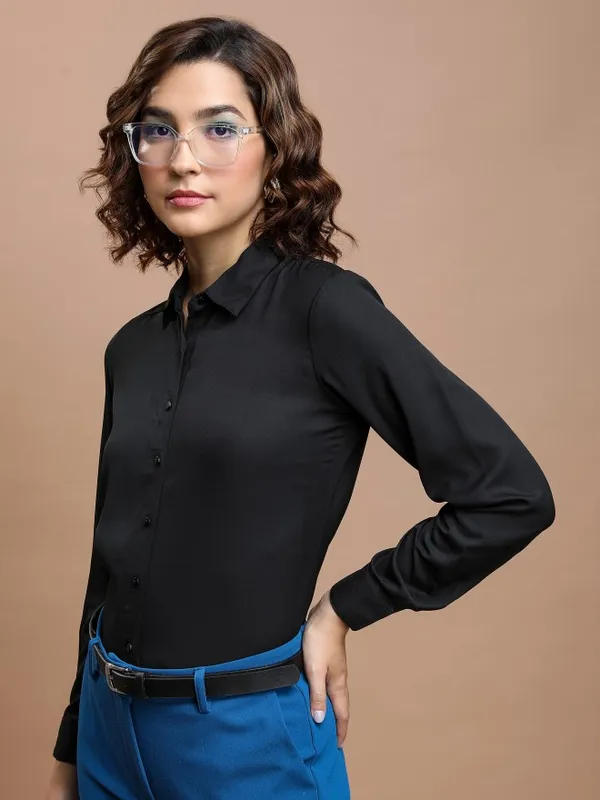 Tokyo Talkies Women Black Solid Casual Shirts
