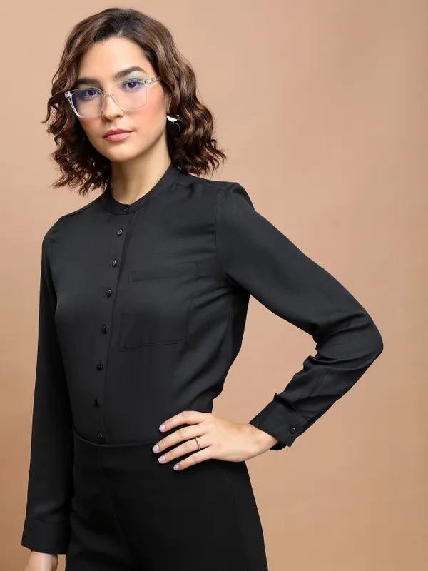  Tokyo Talkies Women Black Solid Casual Shirts