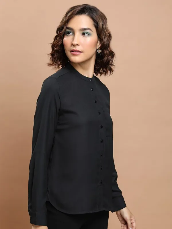  Tokyo Talkies Women Black Solid Casual Shirts