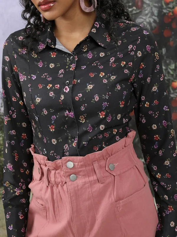  Tokyo Talkies Women Black Printed Casual Shirts