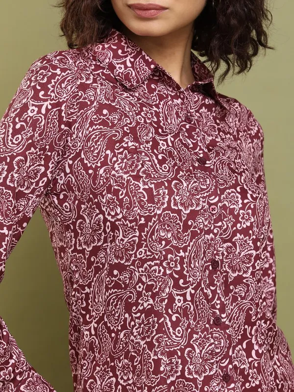  Tokyo Talkies Women Red Printed Casual Shirts