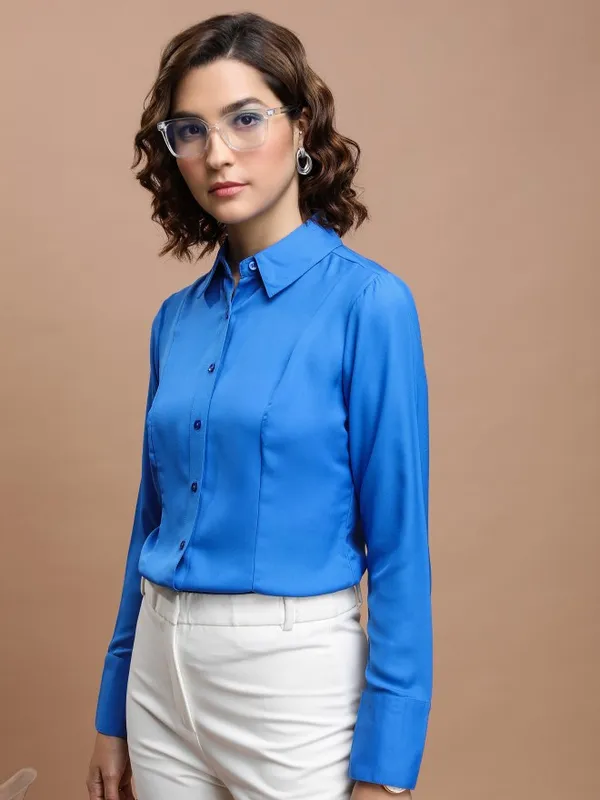 Tokyo Talkies Women Blue Solid Casual Shirts