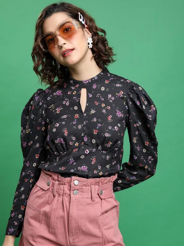  Tokyo Talkies Women Black Printed Regular Tops