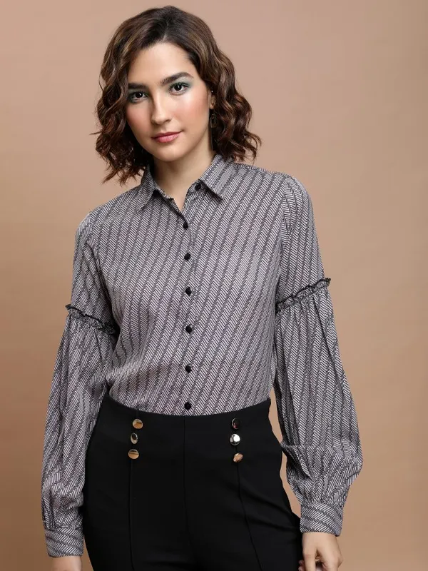 Printed Shirt Style Top