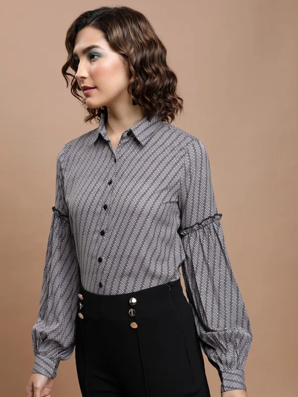 Printed Shirt Style Top