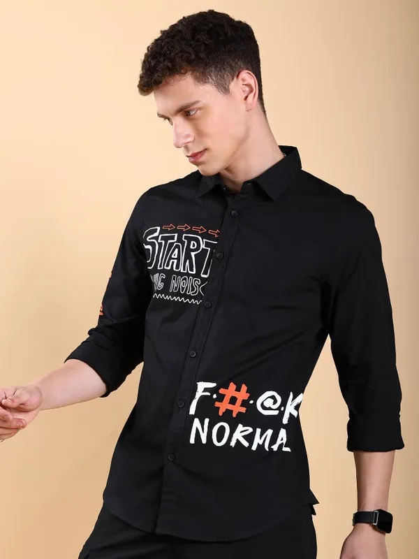  Highlander Men Black Printed Slim Fit Casual Shirts