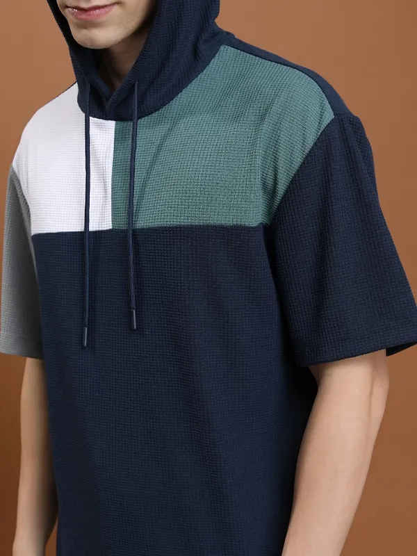  Highlander Men Multi Colourblocked Hood T-Shirts