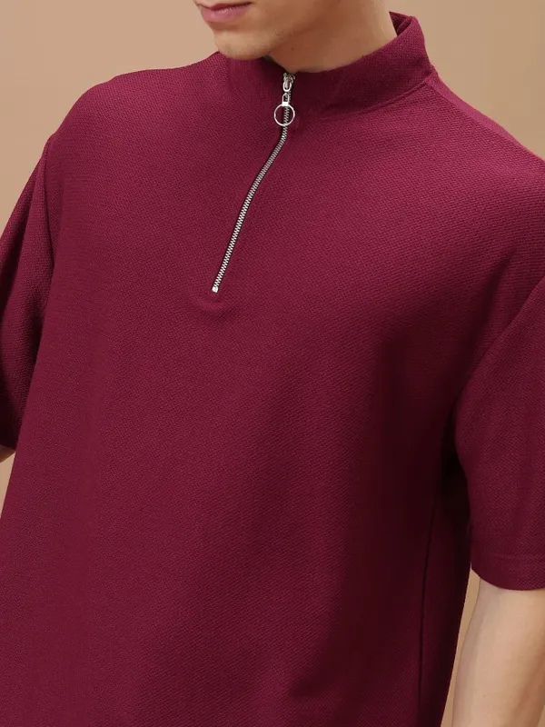  Highlander Men Red Solid High Neck T-Shirts