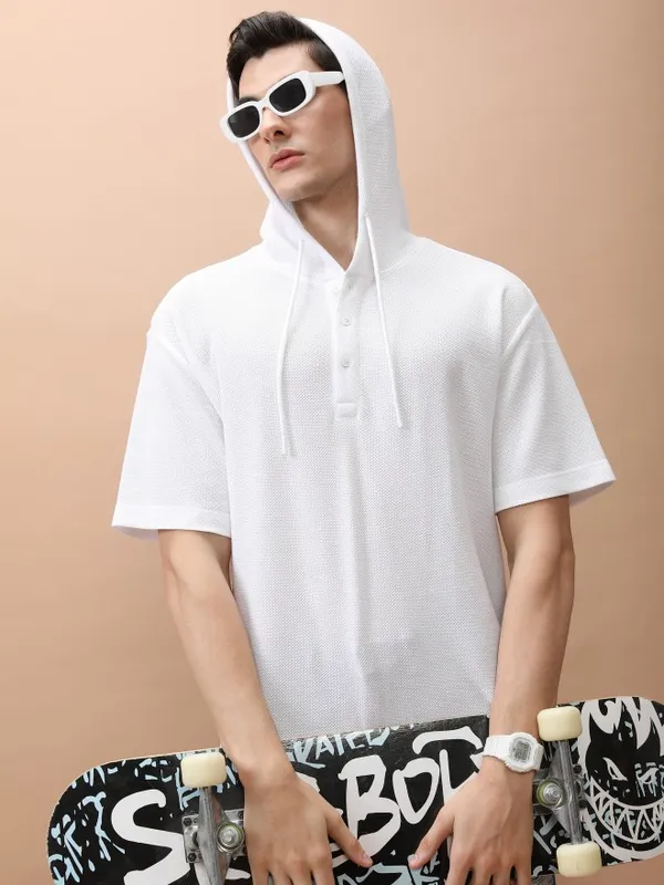  Highlander Men White Solid Hood T-Shirts