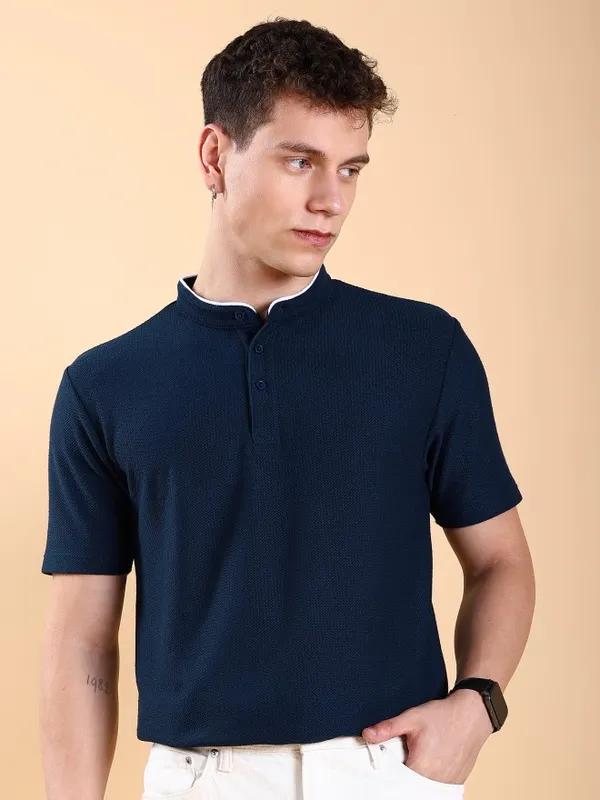  Highlander Men Navy Blue Solid Henley Neck T-Shirts