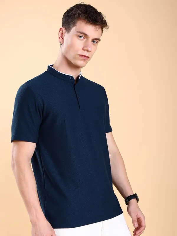  Highlander Men Navy Blue Solid Henley Neck T-Shirts