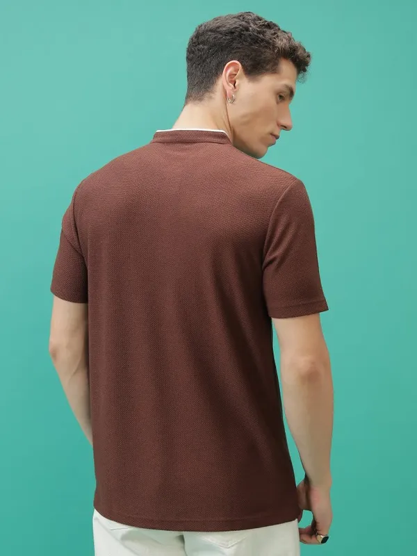  Highlander Men Brown Solid Henley Neck T-Shirts