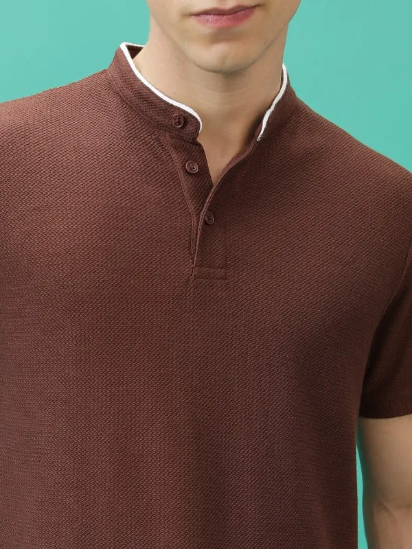  Highlander Men Brown Solid Henley Neck T-Shirts
