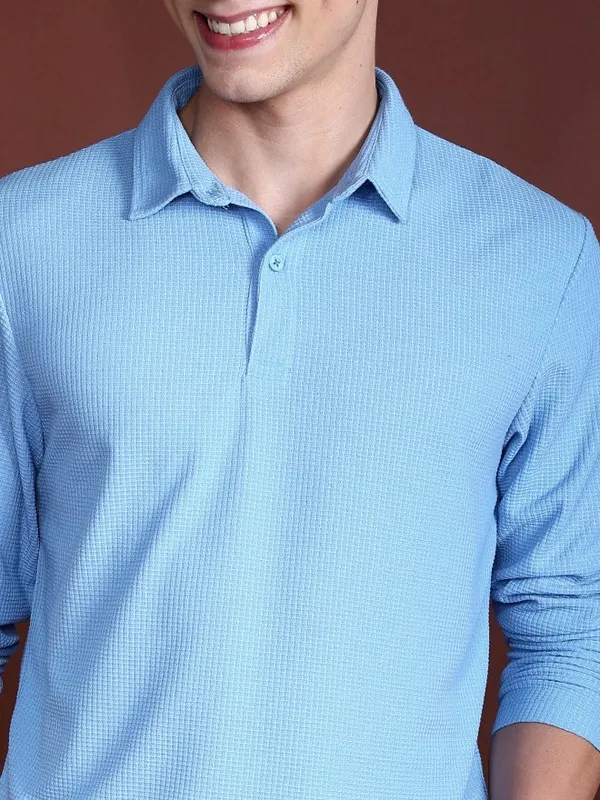 Men Solid Polo Collar T-Shirt