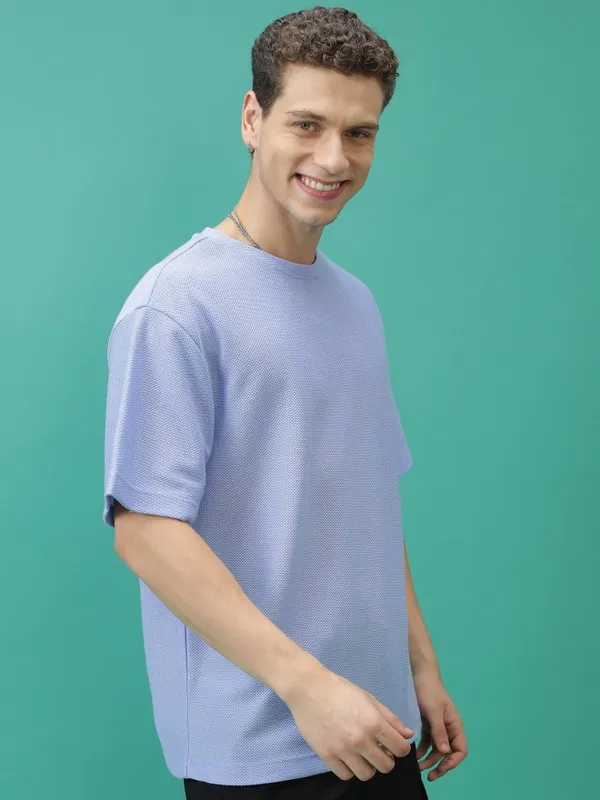  Highlander Men Lavender Solid Round Neck T-Shirts