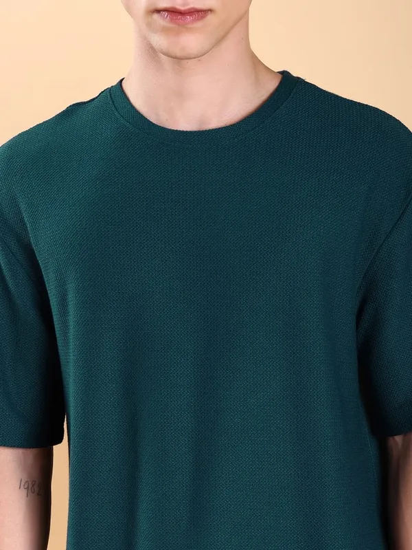  Highlander Men Teal Solid Round Neck T-Shirts