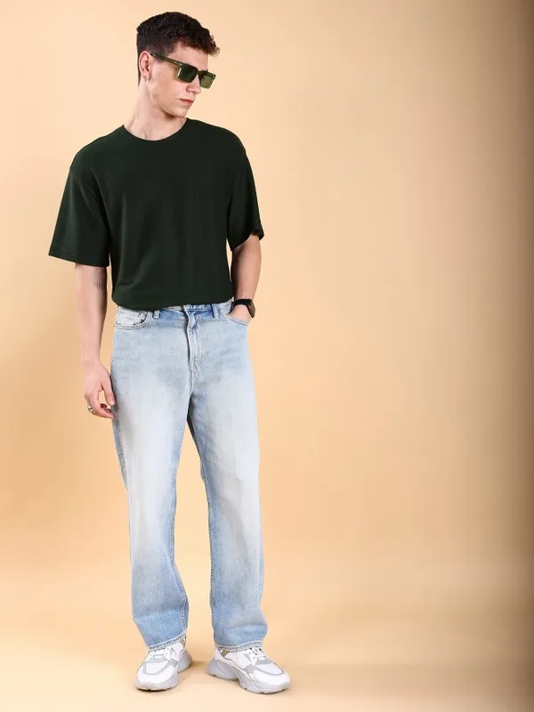  Highlander Men Olive Solid Round Neck T-Shirts