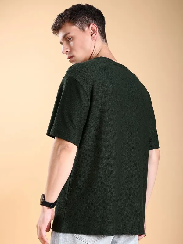  Highlander Men Olive Solid Round Neck T-Shirts
