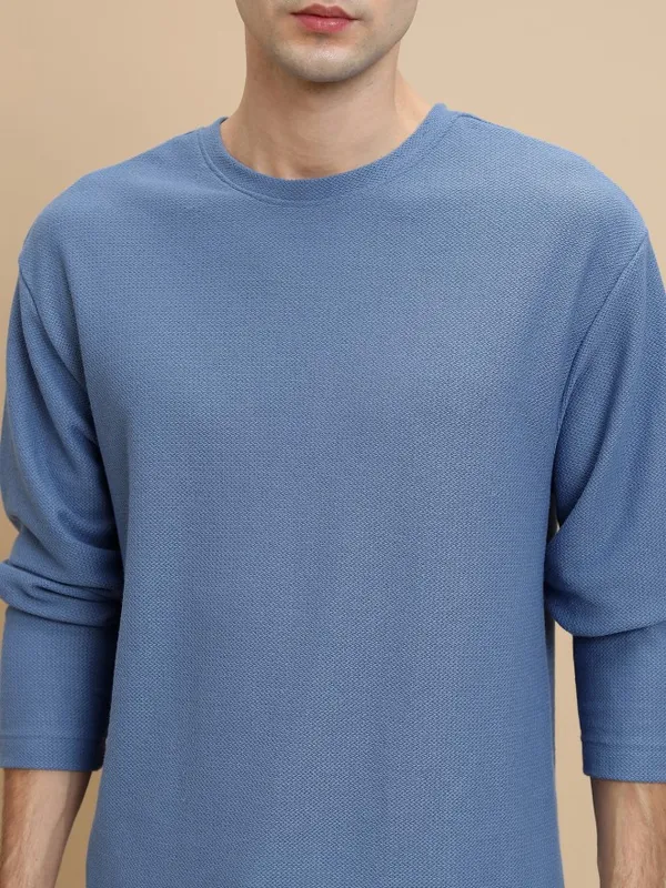 Men Solid Round Neck T-Shirt