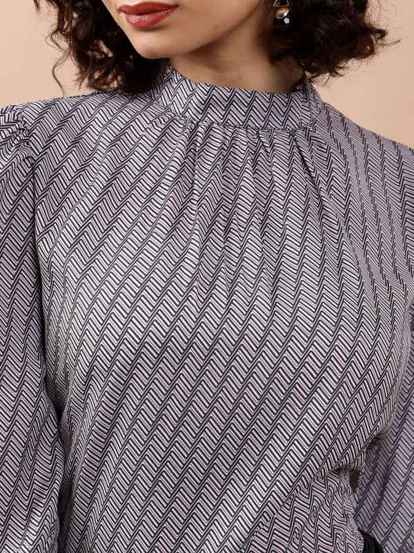 Printed Blouson Top