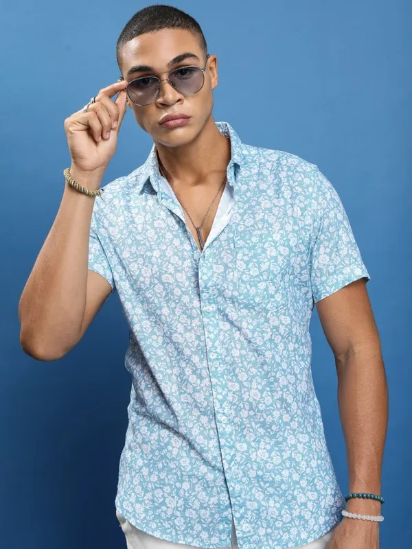  Highlander Men Blue Printed Slim Fit Casual Shirts