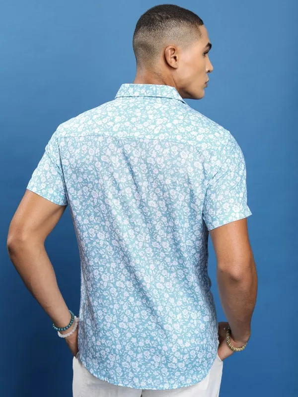  Highlander Men Blue Printed Slim Fit Casual Shirts