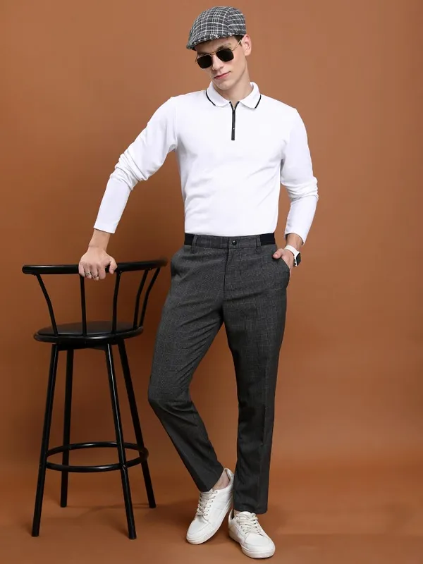 Men Regular Fit Chinos