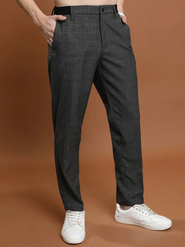 Men Regular Fit Chinos