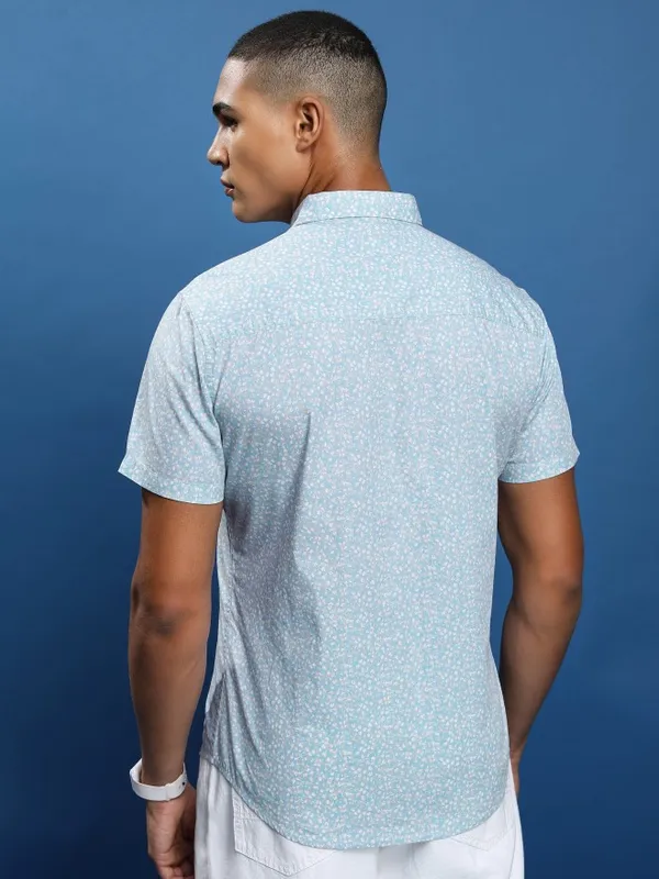  Highlander Men Blue Printed Slim Fit Casual Shirts