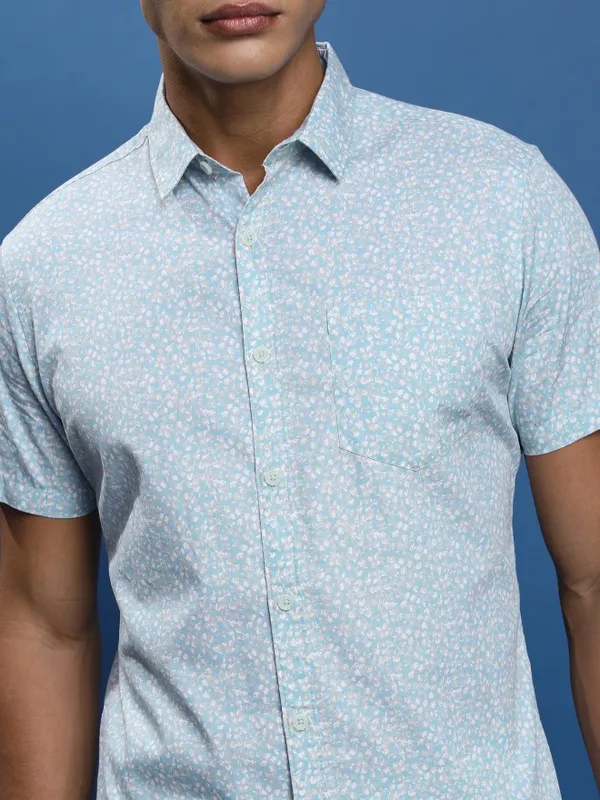  Highlander Men Blue Printed Slim Fit Casual Shirts