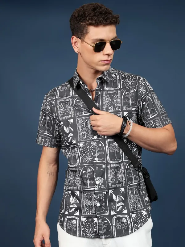 Men Slim Fit Casual Shirt