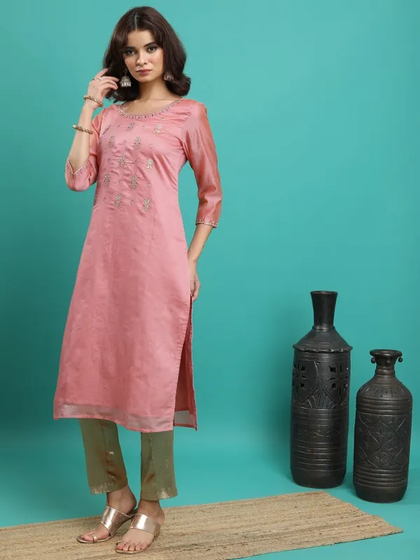 Vishudh Women Peach Embroidered Straight Kurta