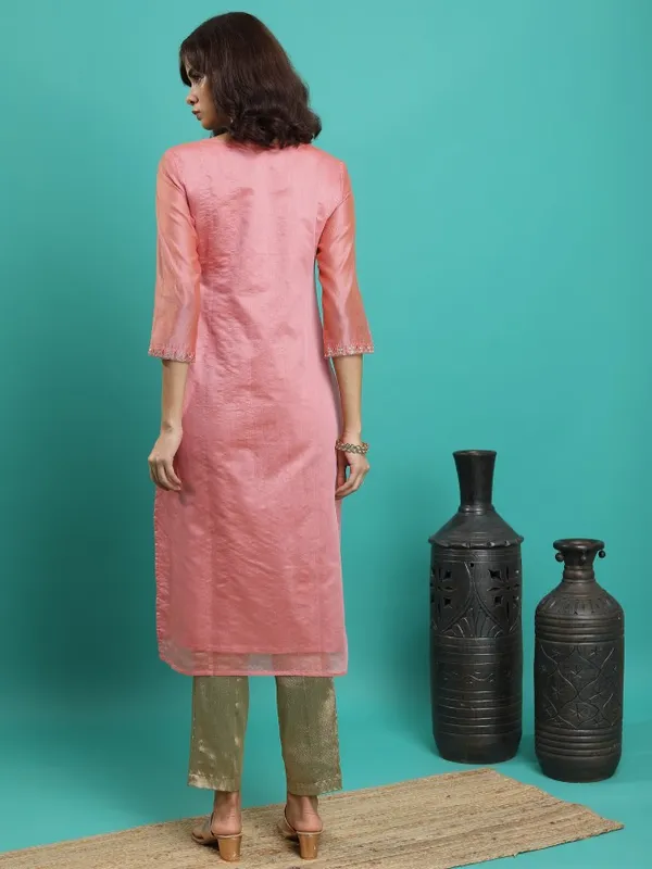 Vishudh Women Peach Embroidered Straight Kurta