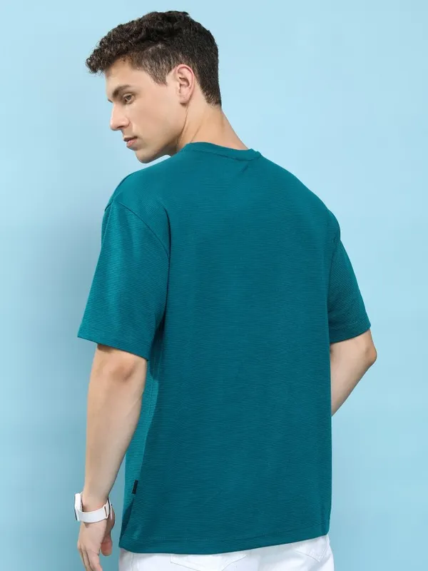 Men Solid Round Neck T-Shirt