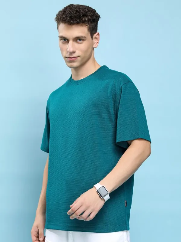 Men Solid Round Neck T-Shirt