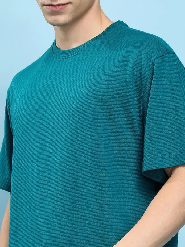 Men Solid Round Neck T-Shirt