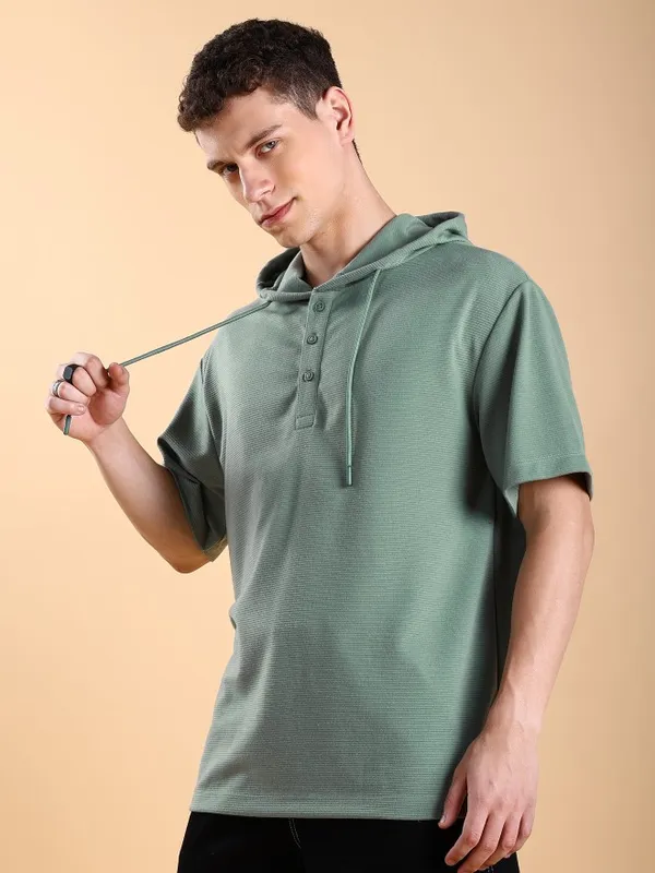 Men Solid Oversized Fit T-Shirt