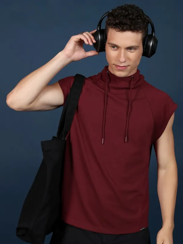  Ketch Men Red Solid Hood T-Shirts