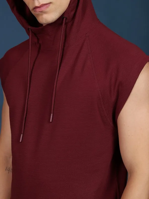  Ketch Men Red Solid Hood T-Shirts