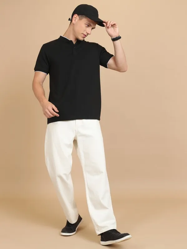  Ketch Men Black Solid Mandarin Collar T-Shirts