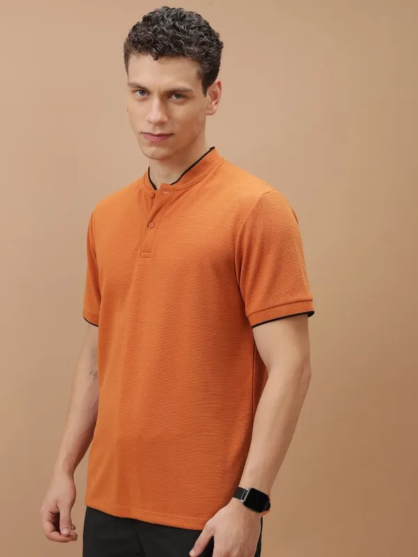  Ketch Men Terracotta Solid Mandarin Collar T-Shirts
