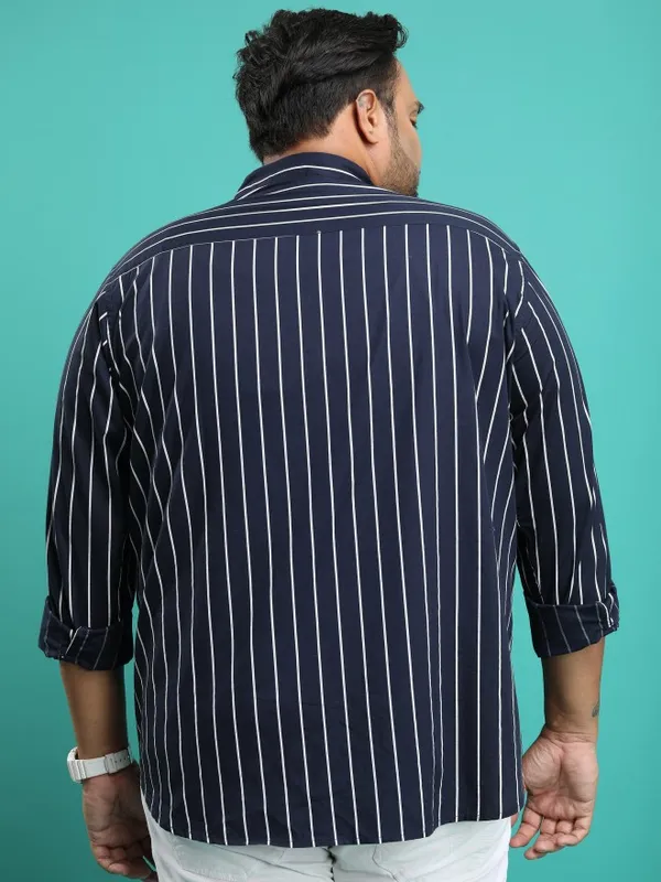 Men Regular Fit Casual Shirts