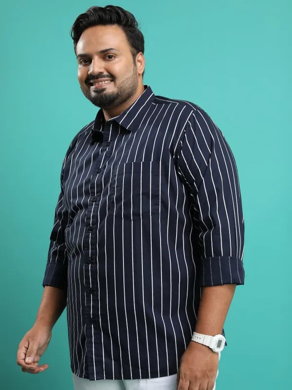 Men Regular Fit Casual Shirts