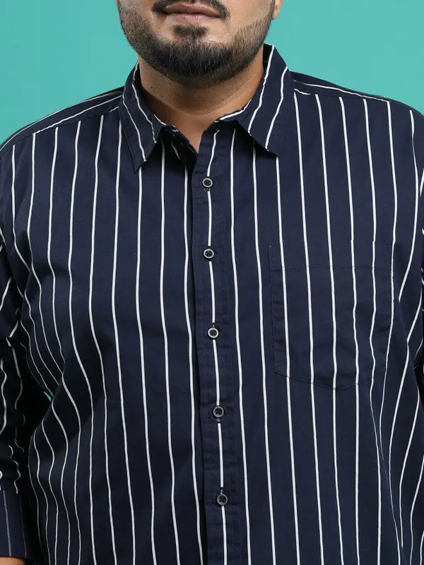 Men Regular Fit Casual Shirts