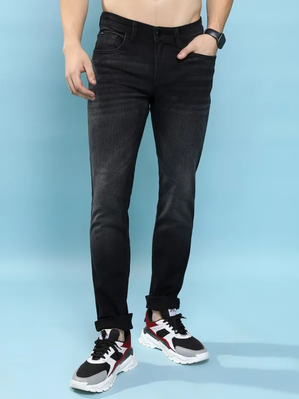  Highlander Men Black Straight Fit Jeans